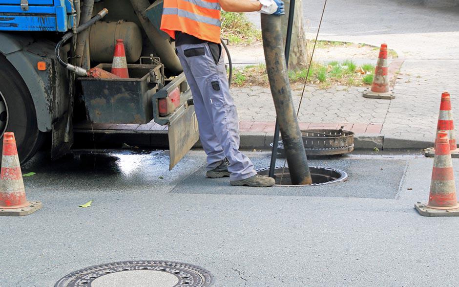 entreprise débouchage canalisation Évry